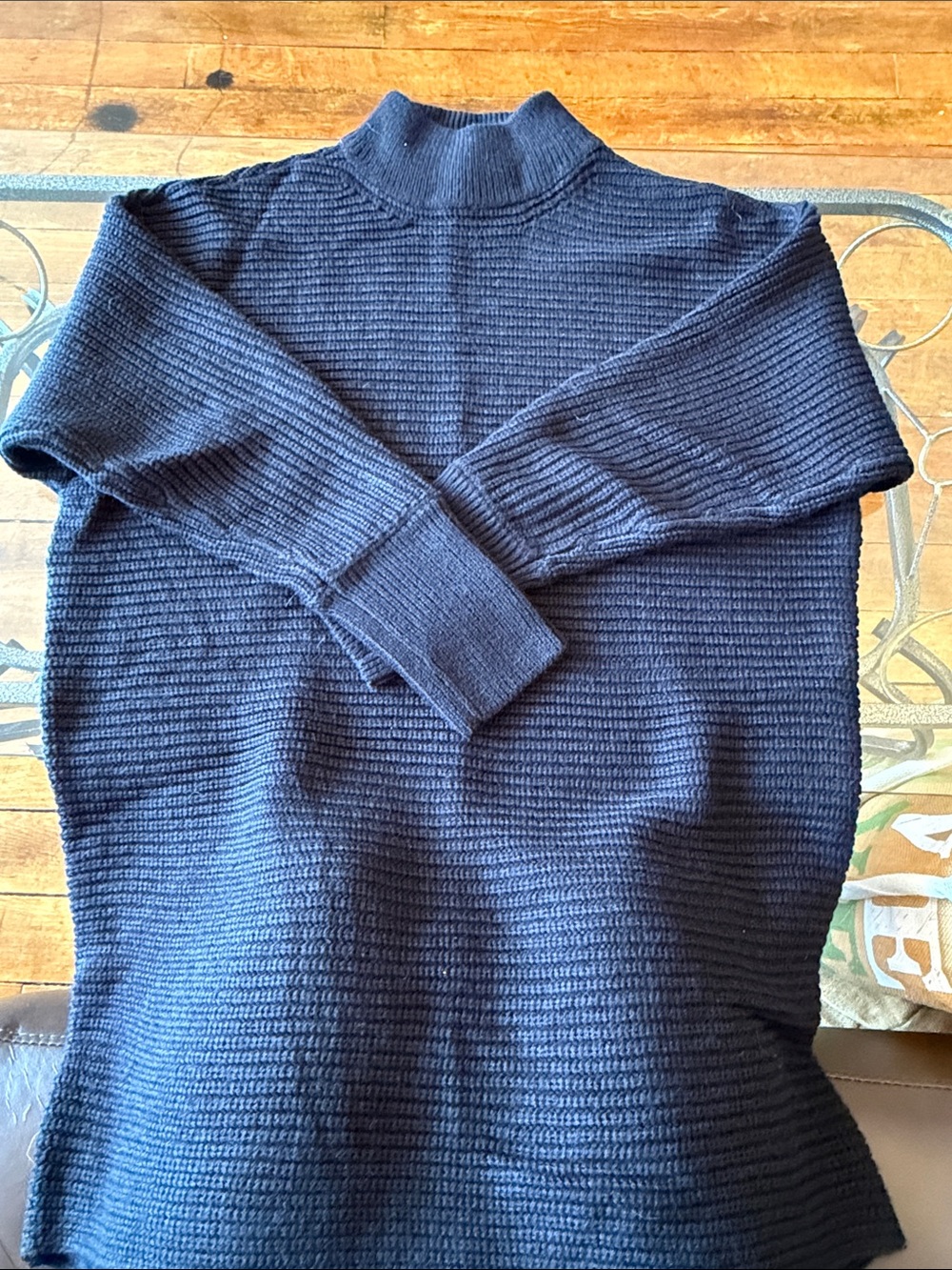 Gianni Bini Navy Blue Ribbed Knit Sweater